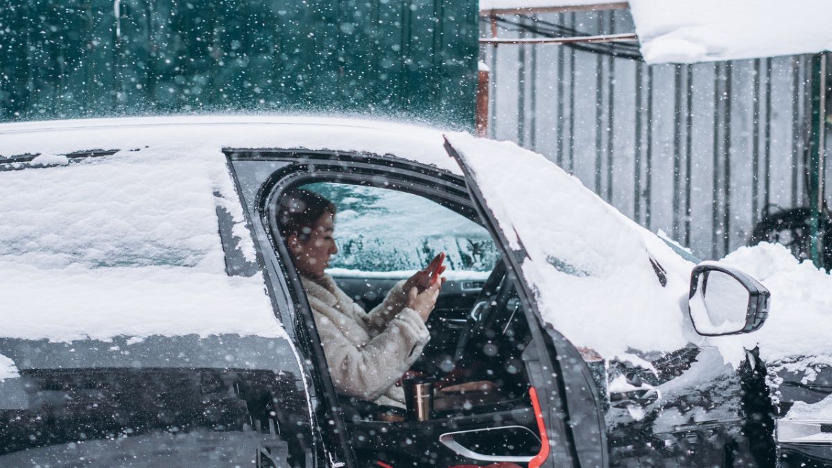 In Yakutsk, Cars Never Stop and Even Fog Turns to Ice – Here’s Why!