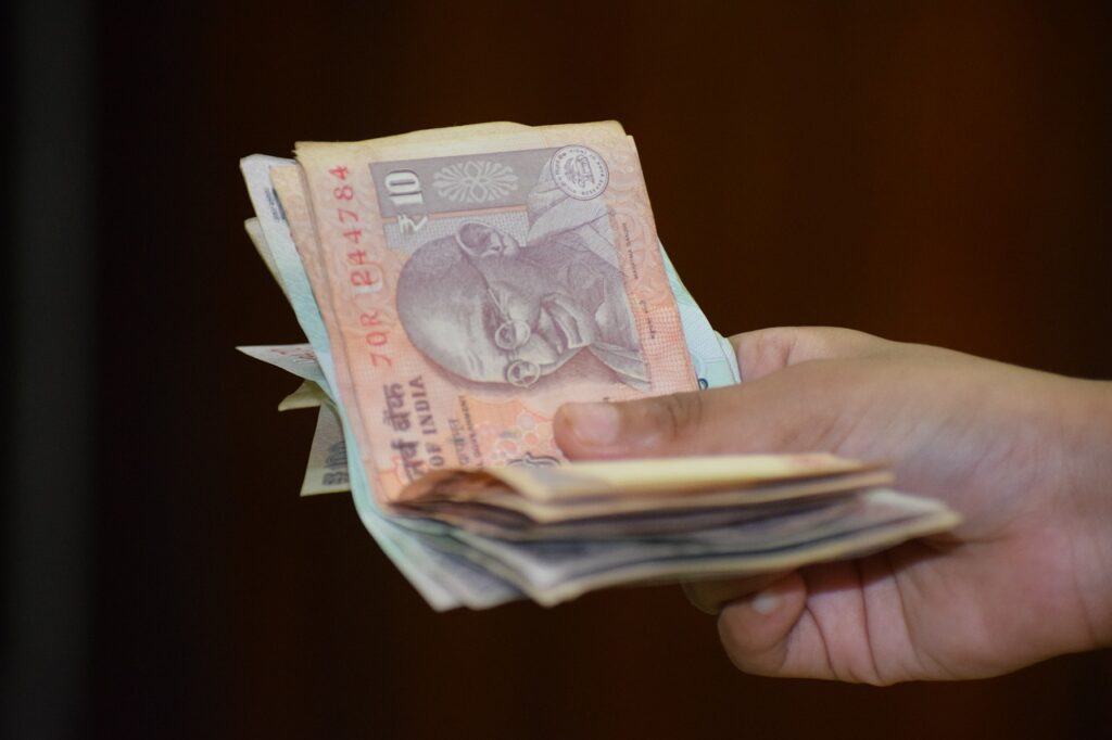 Salaried Class Under Siege: How High Taxes Are Crushing the Middle Class 3 gst 2459328 1280
