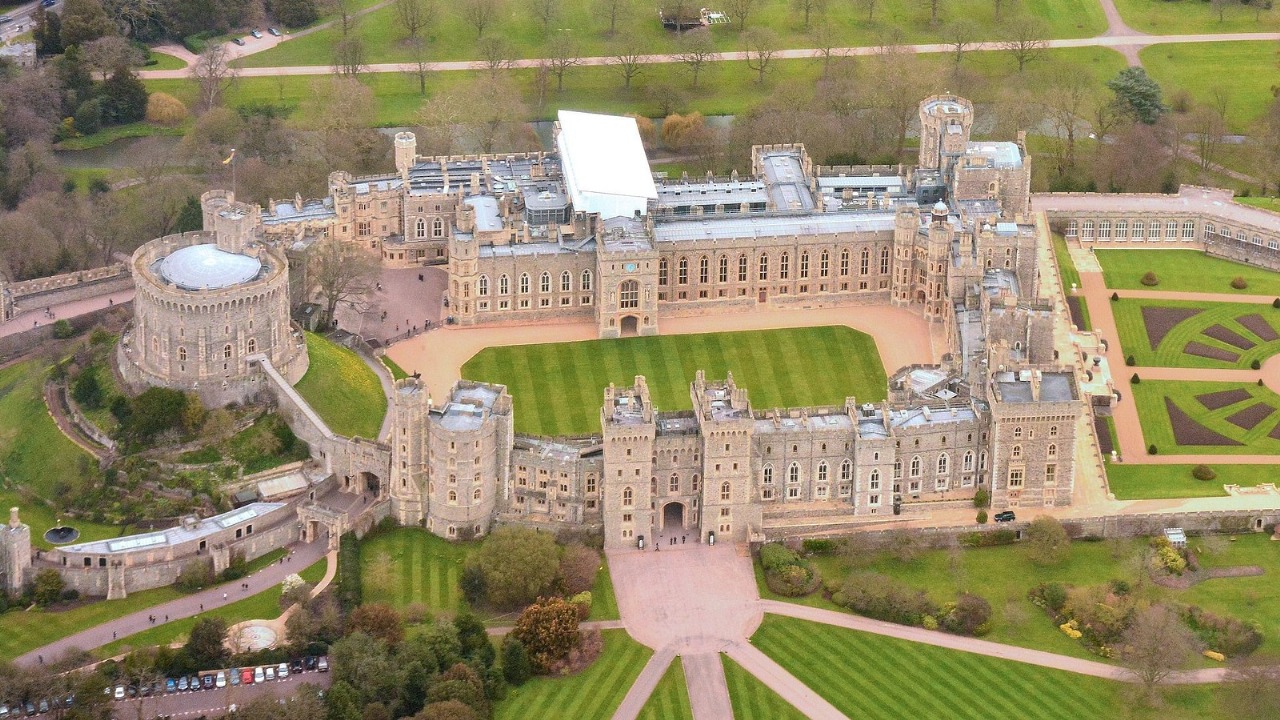 Construction of “Annie Reynolds’ House” set at Windsor Great Park, symbolizing Marvel’s 2025 filming with royal backing.
